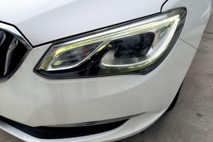 Used Buick GT 2017 15N Automatic Elite Version Left Front Headlight