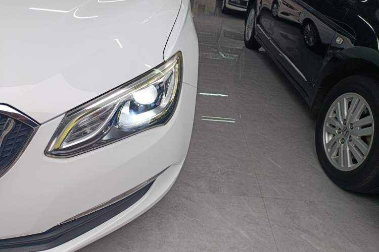 Used Buick GT 2017 15N Automatic Elite Version Left Front Headlight