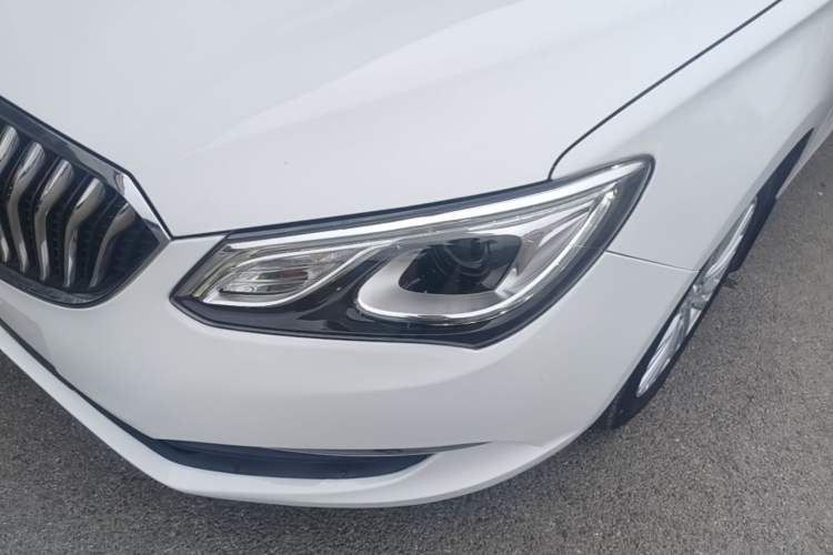 Used Buick GT 2017 15N Automatic Elite Version Left Front Headlight