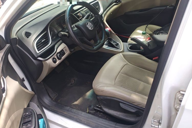 Used Buick GT 2017 15N Automatic Elite Version Left Front Seat