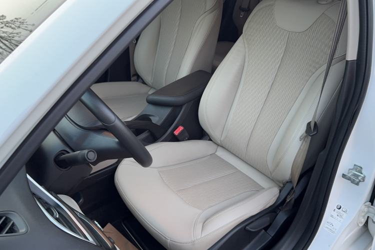 Used Buick GT 2017 15N Automatic Elite Version Left Front Seat