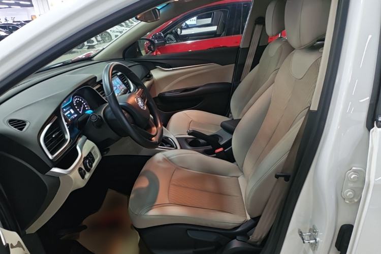 Used Buick GT 2017 15N Automatic Elite Version Left Front Seat