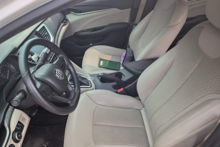 Used Buick GT 2017 15N Automatic Elite Version Left Front Seat