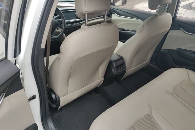 Used Buick GT 2017 15N Automatic Elite Version Left Front Seat
