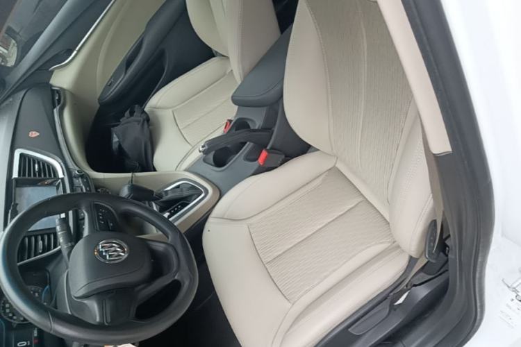 Used Buick GT 2017 15N Automatic Elite Version Left Front Seat