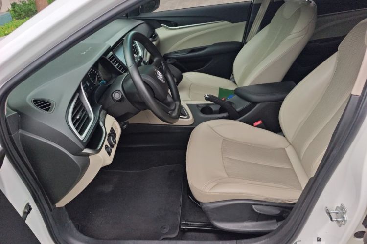 Used Buick GT 2017 15N Automatic Elite Version Left Front Seat