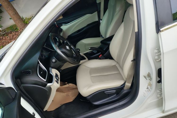 Used Buick GT 2017 15N Manual Elite Version Left Front Seat