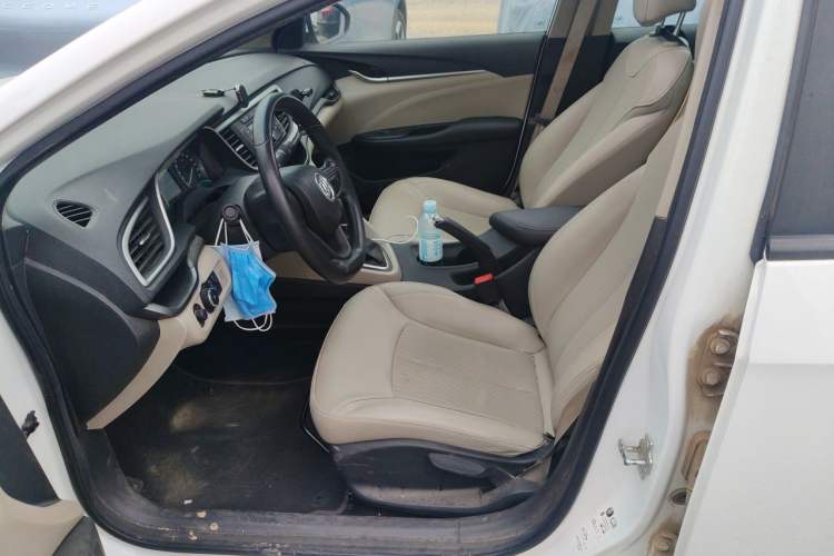 Used Buick GT 2017 15N Automatic Elite Version Left Front Seat