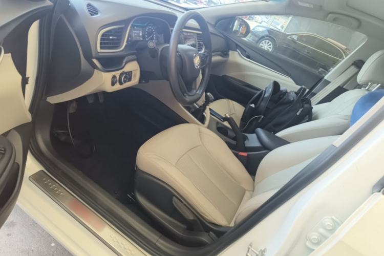 Used Buick GT 2017 15N Manual Elite Version Left Front Seat