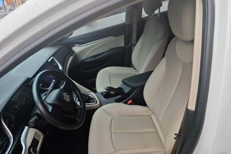 Used Buick GT 2017 15N Automatic Elite Version Left Front Seat