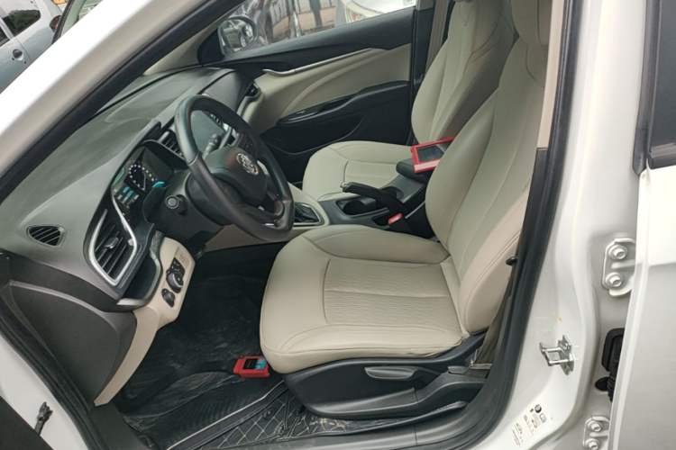 Used Buick GT 2017 15N Automatic Elite Version Left Front Seat