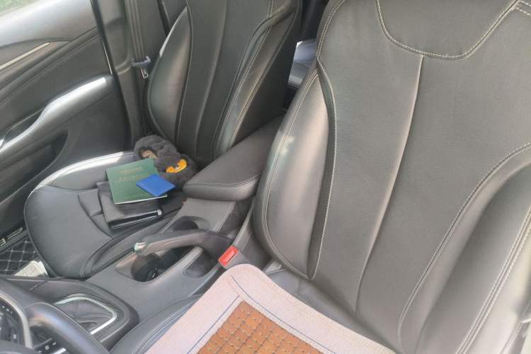 Used Buick GT 2017 15N Automatic Deluxe Edition Left Front Seat