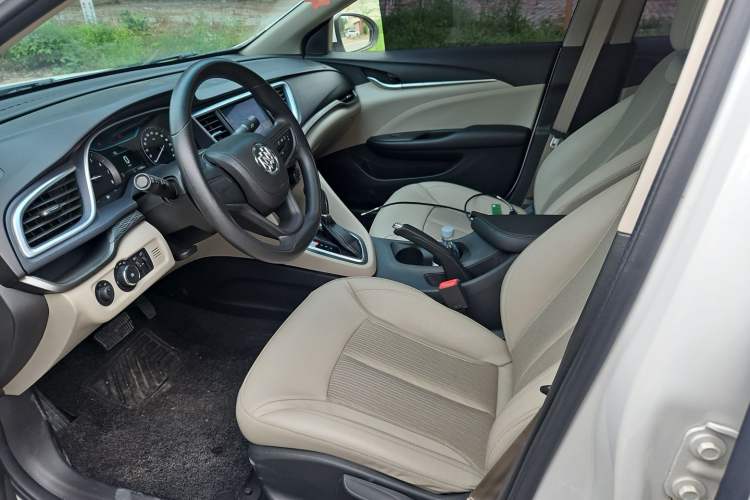 Used Buick GT 2017 15N Automatic Elite Version Left Front Seat