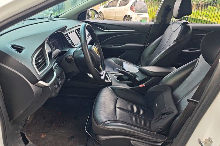 Used Buick GT 2017 15N Automatic Deluxe Edition Left Front Seat