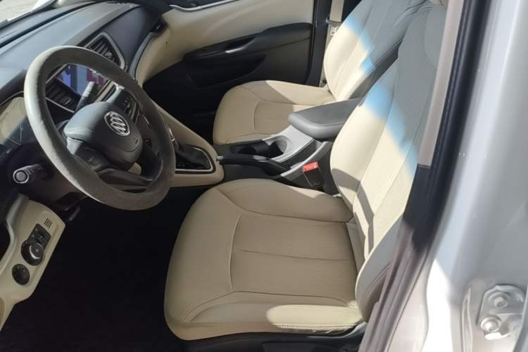 Used Buick GT 2017 15N Automatic Elite Version Left Front Seat
