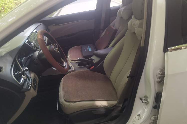 Used Buick GT 2017 15N Automatic Elite Version Left Front Seat