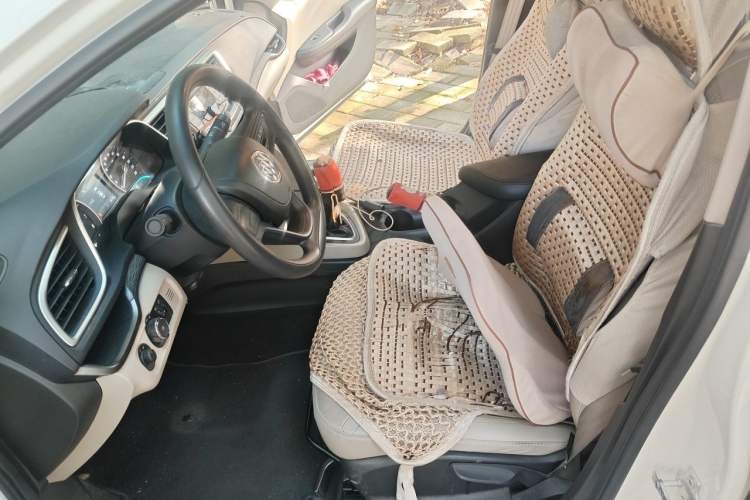 Used Buick GT 2017 15N Automatic Elite Version Left Front Seat