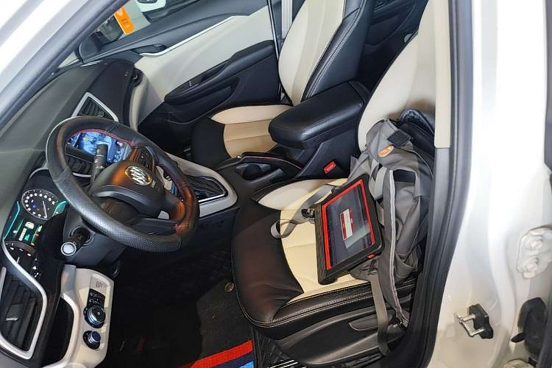 Used Buick GT 2017 15N Automatic Elite Version Left Front Seat