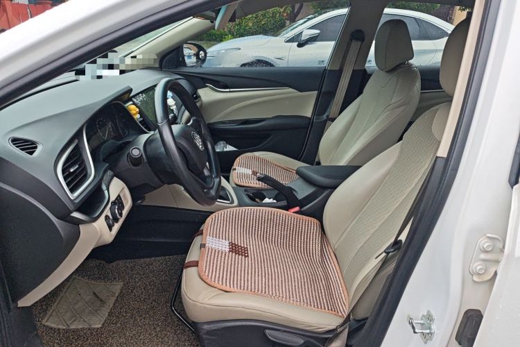 Used Buick GT 2017 15N Automatic Elite Version Left Front Seat