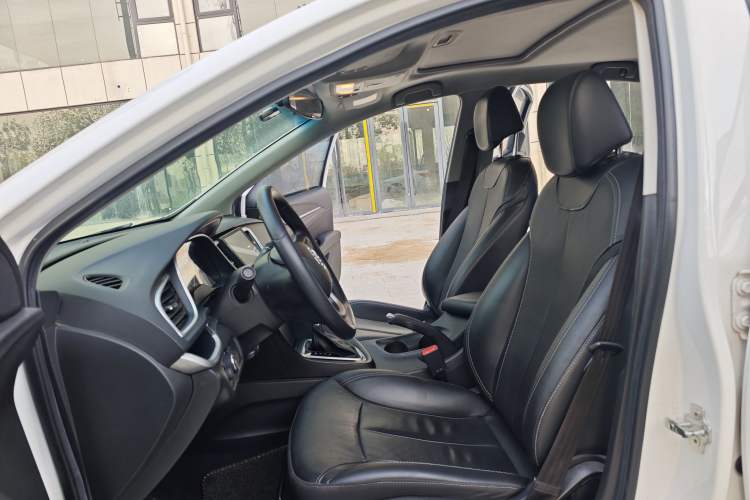 Used Buick GT 2017 15N Automatic Deluxe Edition Left Front Seat