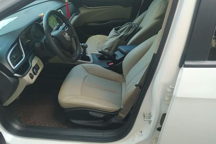 Used Buick GT 2017 15N Manual Elite Version Left Front Seat