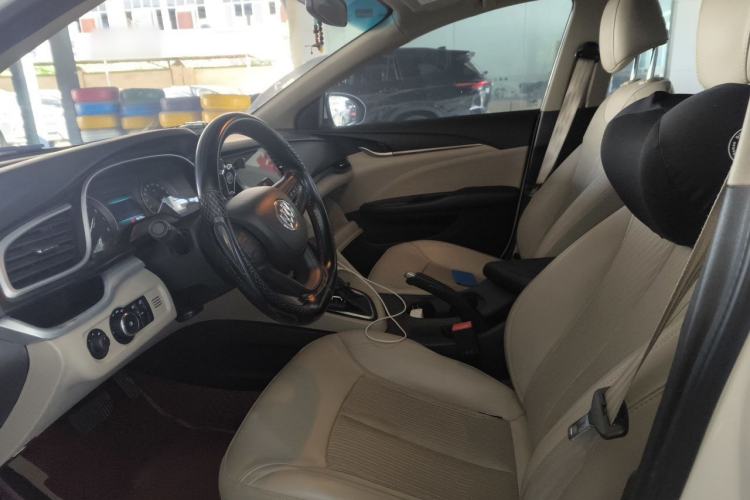 Used Buick GT 2017 15N Automatic Elite Version Left Front Seat