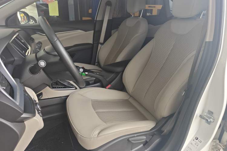 Used Buick GT 2017 15N Automatic Elite Version Left Front Seat