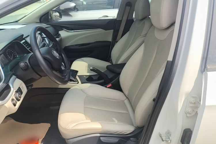 Used Buick GT 2017 15N Automatic Elite Version Left Front Seat