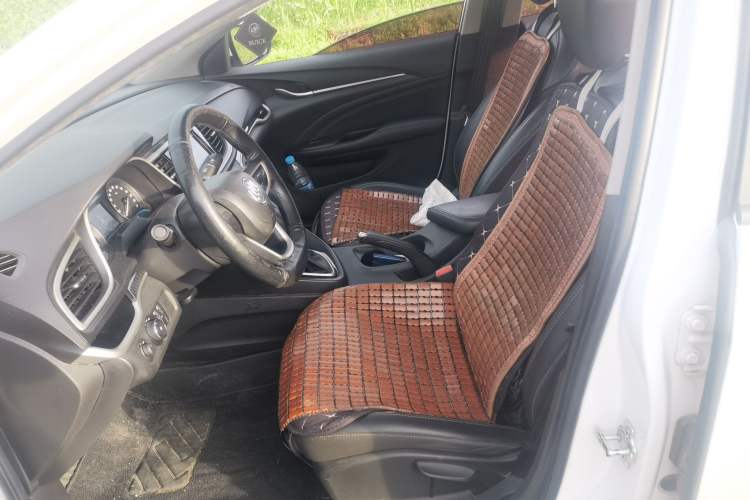 Used Buick GT 2017 15N Automatic Deluxe Edition Left Front Seat