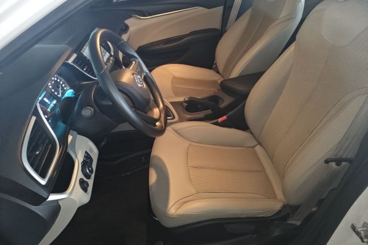 Used Buick GT 2017 15N Automatic Elite Version Left Front Seat