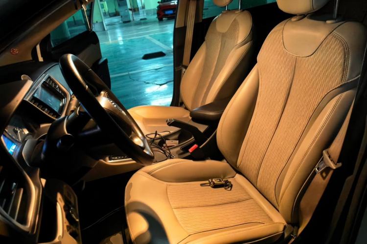Used Buick GT 2017 15N Automatic Elite Version Left Front Seat