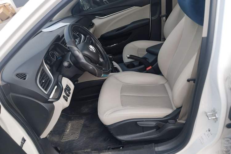 Used Buick GT 2017 15N Manual Elite Version Left Front Seat