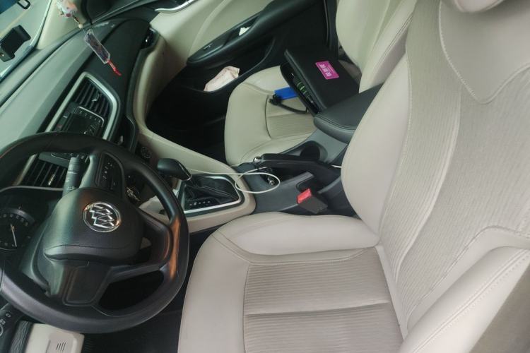Used Buick GT 2017 15N Automatic Elite Version Left Front Seat