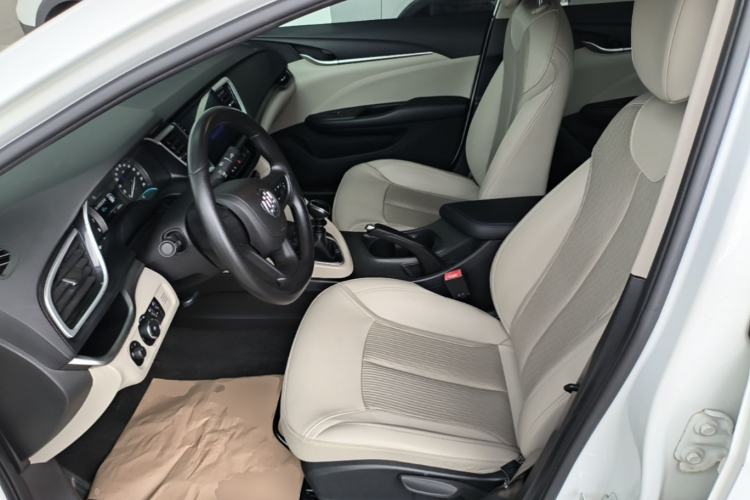 Used Buick GT 2017 15N Manual Elite Version Left Front Seat
