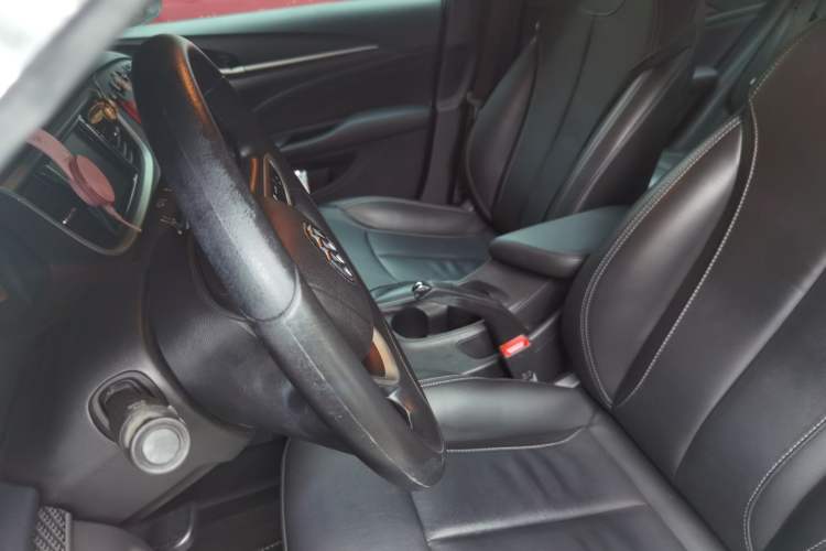 Used Buick GT 2017 15N Automatic Deluxe Edition Left Front Seat