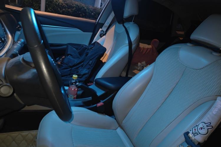 Used Buick GT 2017 15N Automatic Elite Version Left Front Seat