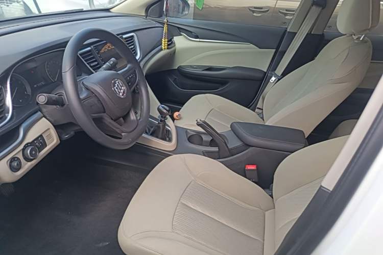 Used Buick GT 2017 15N Manual Entry-Level Trim Left Front Seat