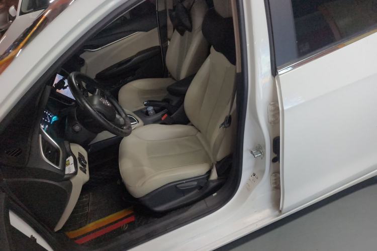 Used Buick GT 2017 15N Automatic Elite Version Left Front Seat