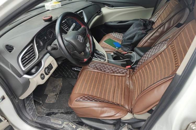 Used Buick GT 2017 15N Automatic Elite Version Left Front Seat