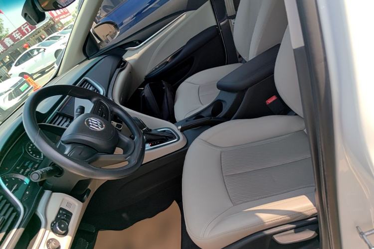 Used Buick GT 2017 15N Automatic Elite Version Left Front Seat
