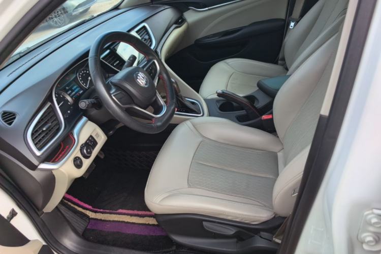 Used Buick GT 2017 15N Automatic Elite Version Left Front Seat