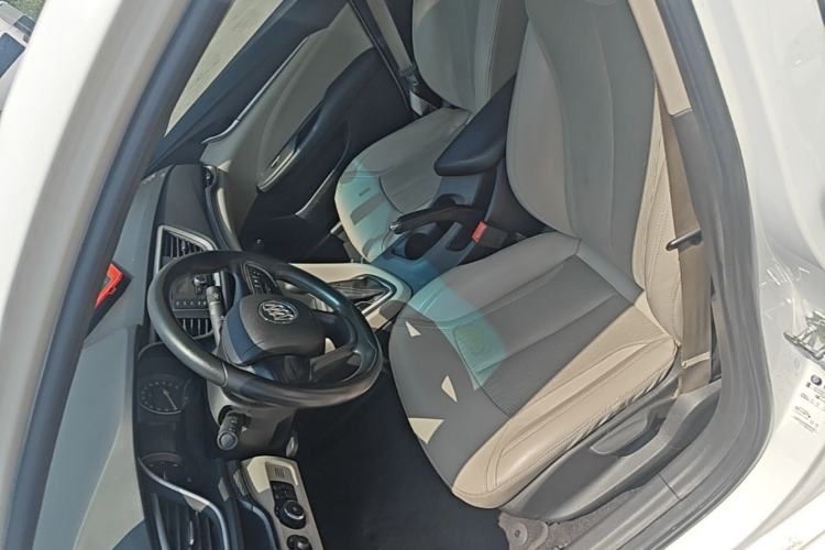 Used Buick GT 2017 15N Automatic Elite Version Left Front Seat