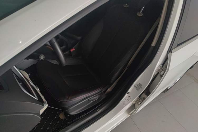 Used Buick GT 2017 15N Manual Entry-Level Trim Left Front Seat