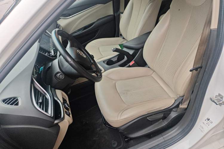 Used Buick GT 2017 15N Manual Elite Version Left Front Seat