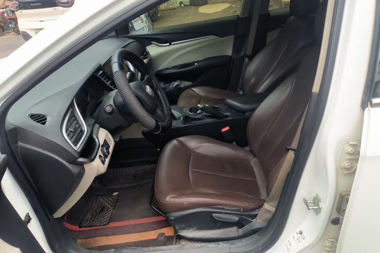 Used Buick GT 2017 15N Automatic Elite Version Left Front Seat