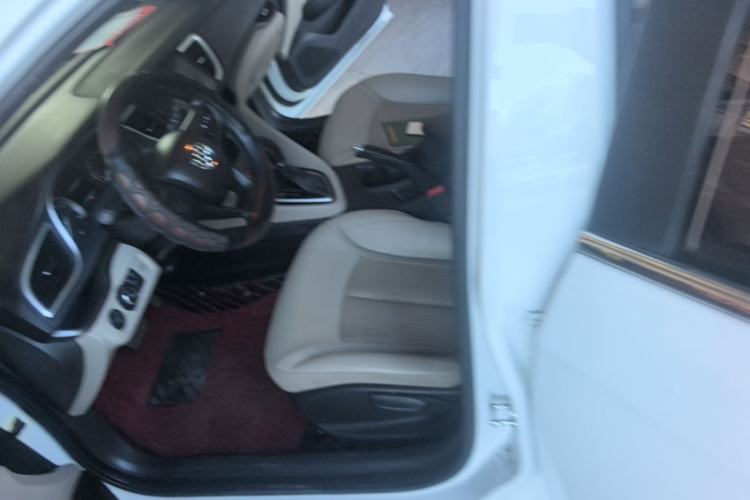 Used Buick GT 2017 15N Automatic Elite Version Left Front Seat