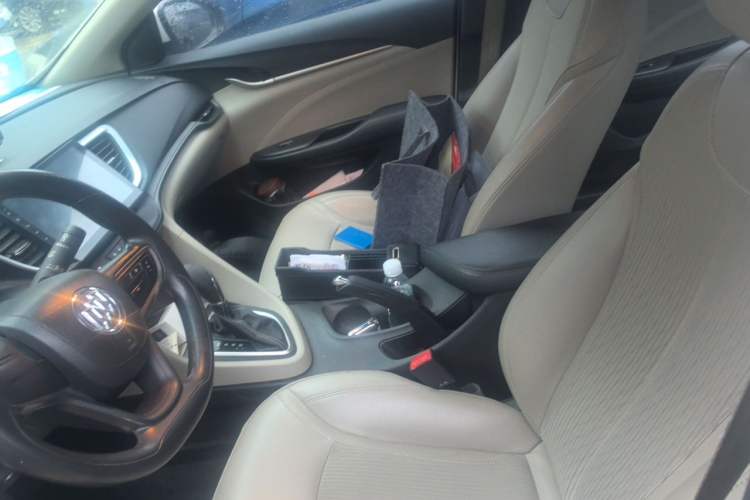 Used Buick GT 2017 15N Automatic Elite Version Left Front Seat
