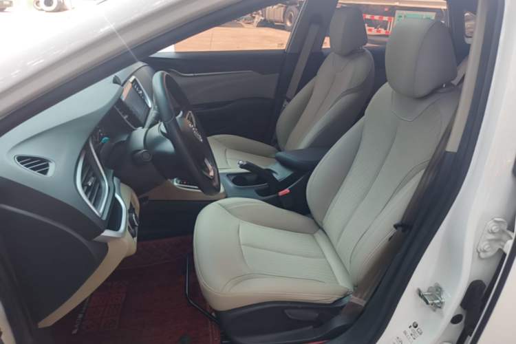 Used Buick GT 2017 15N Automatic Elite Version Left Front Seat