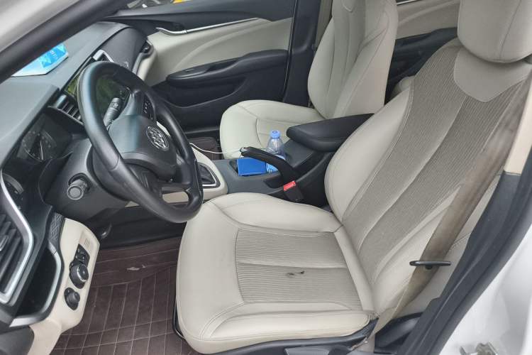 Used Buick GT 2017 15N Automatic Elite Version Left Front Seat