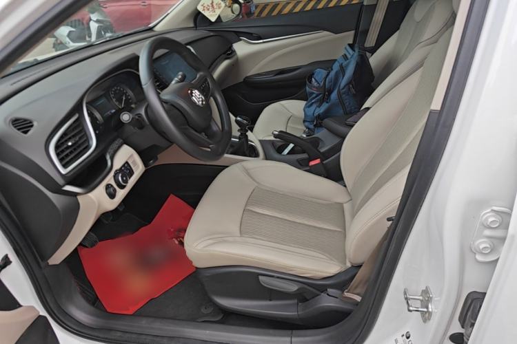Used Buick GT 2017 15N Manual Elite Version Left Front Seat